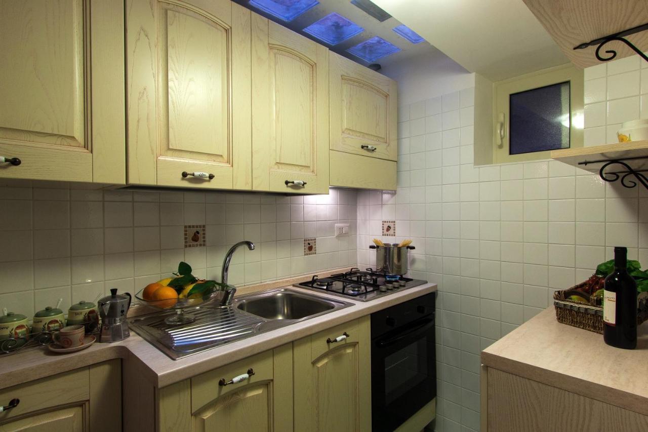 סורנטו Comfy Apt 4 Sleeps Right In The Centre מראה חיצוני תמונה